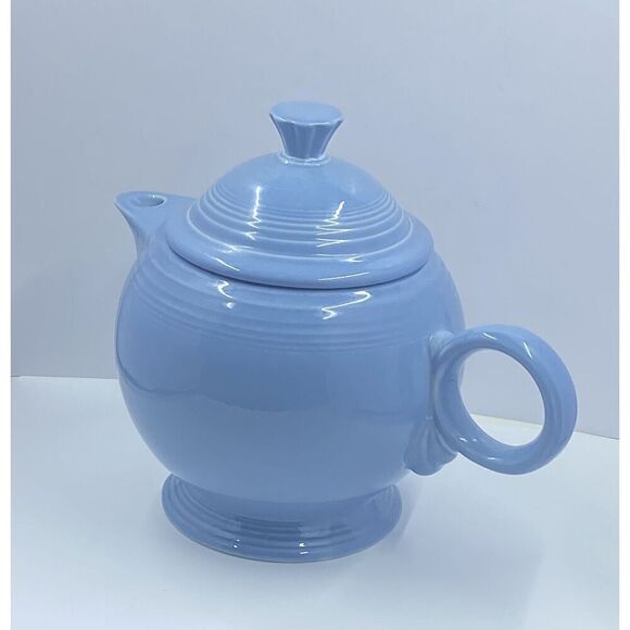 Homer Laughlin HLC Fiesta Periwinkle Teapot w/Lid Large 44 oz. 5 Cup Retired - Picture 1 of 16